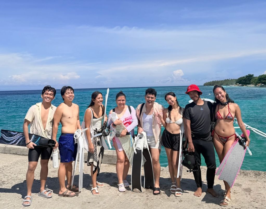 froyows freediving community smiling and happy after a freediving session